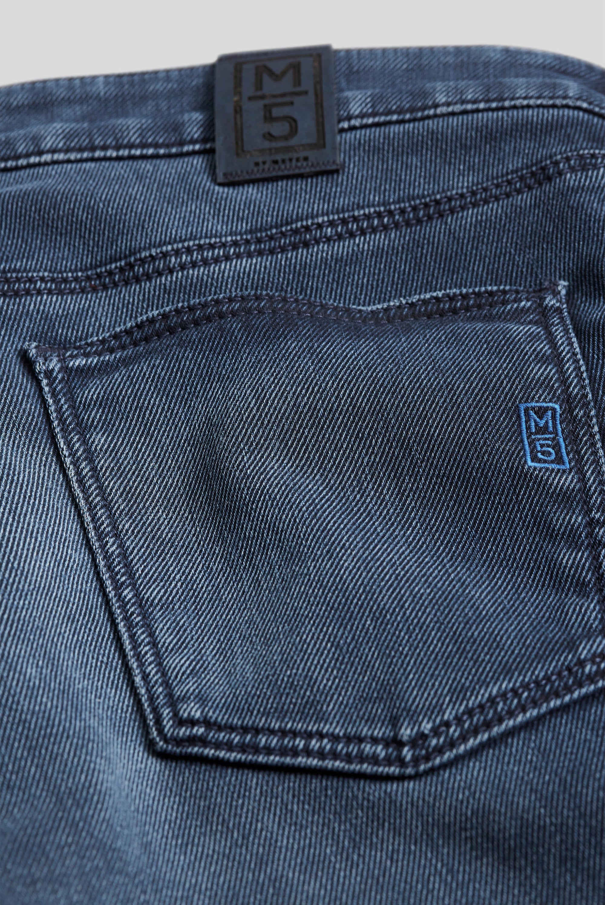 SLIM 2-6251 ECOVERO™ DENIM