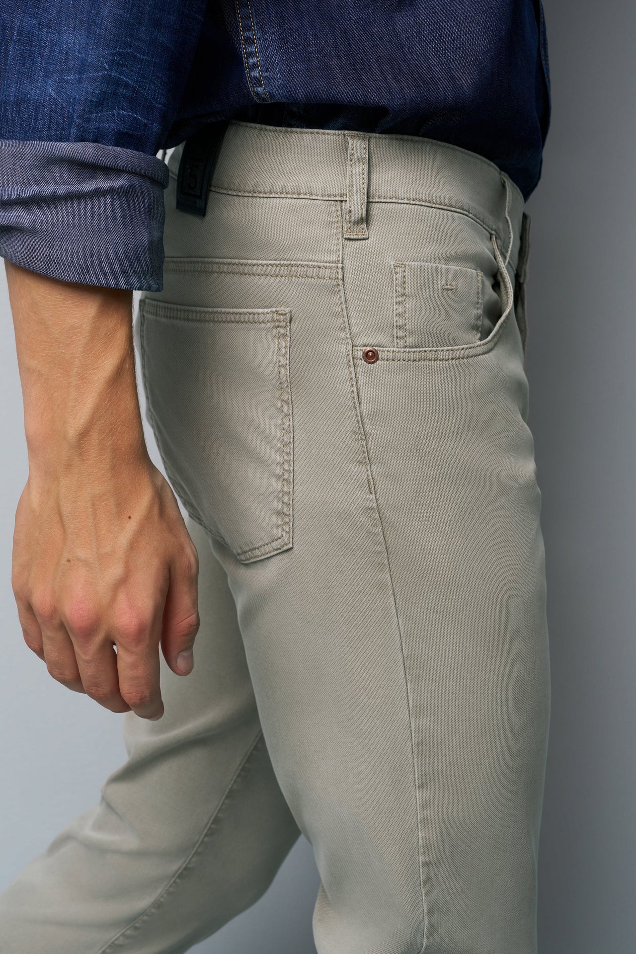 SLIM 9-6186 HIGH PERFORMANCE MICRO STRUCTURE