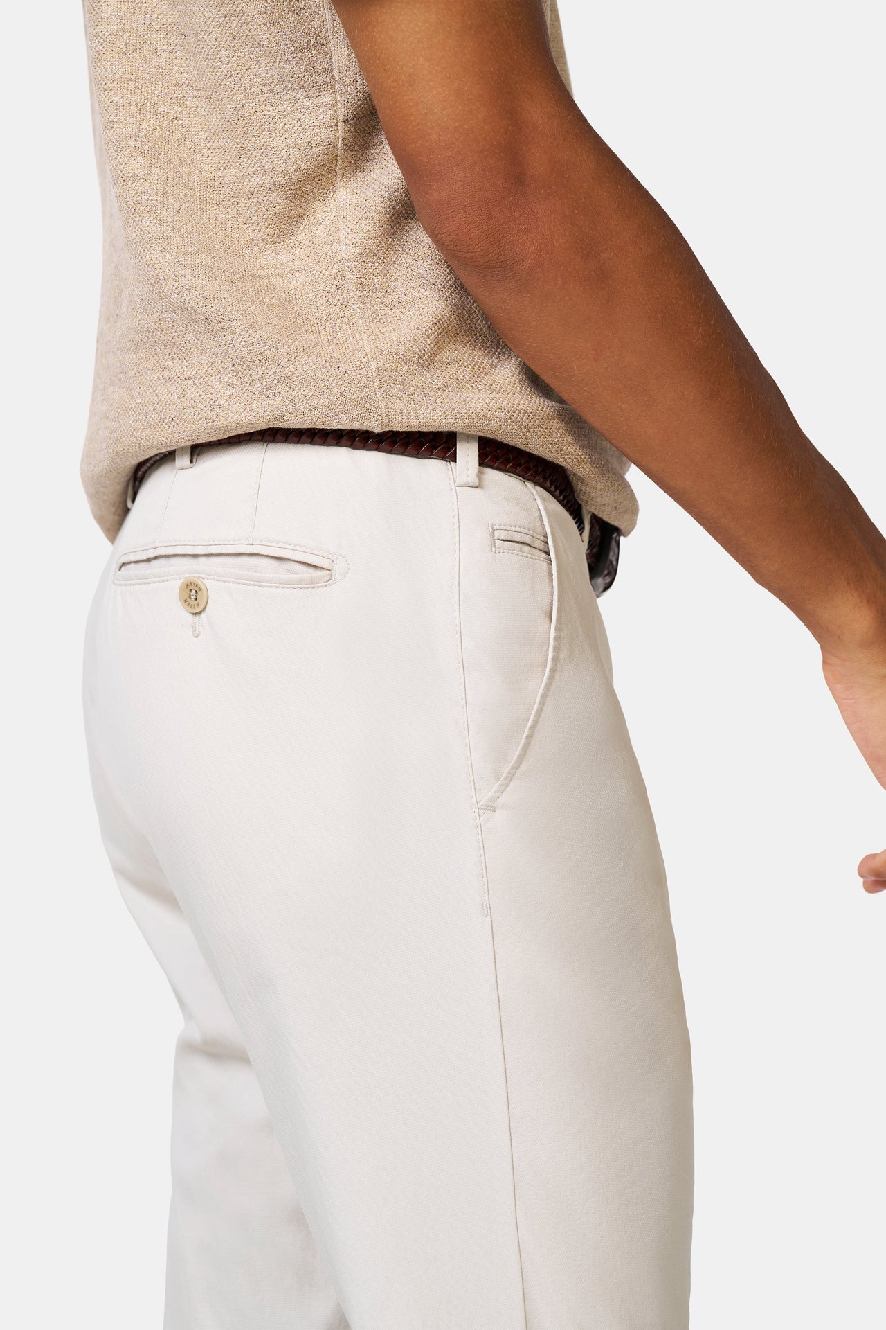 Bonn 1-8123 ACTIVE ∙ MICROFANCY